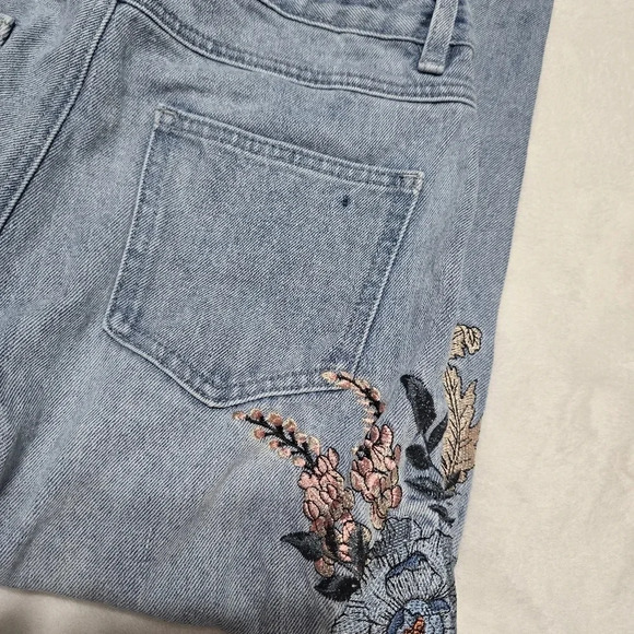 MINKPINK MP|D Wildflower Scando Jeans, Floral Embroidered, Straight Leg, EUC! - Picture 9 of 15